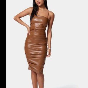 Bebe RUCHED MIDI VEGAN LEATHER DRESS Size Medium M Coffee Brown